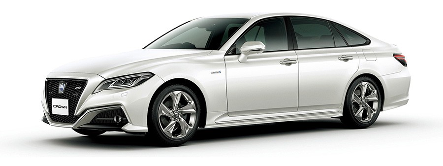 RS Advance 2.5-liter hybrid (options shown)