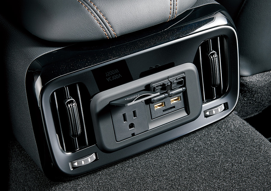 Accessory Outlet (AC1500W)