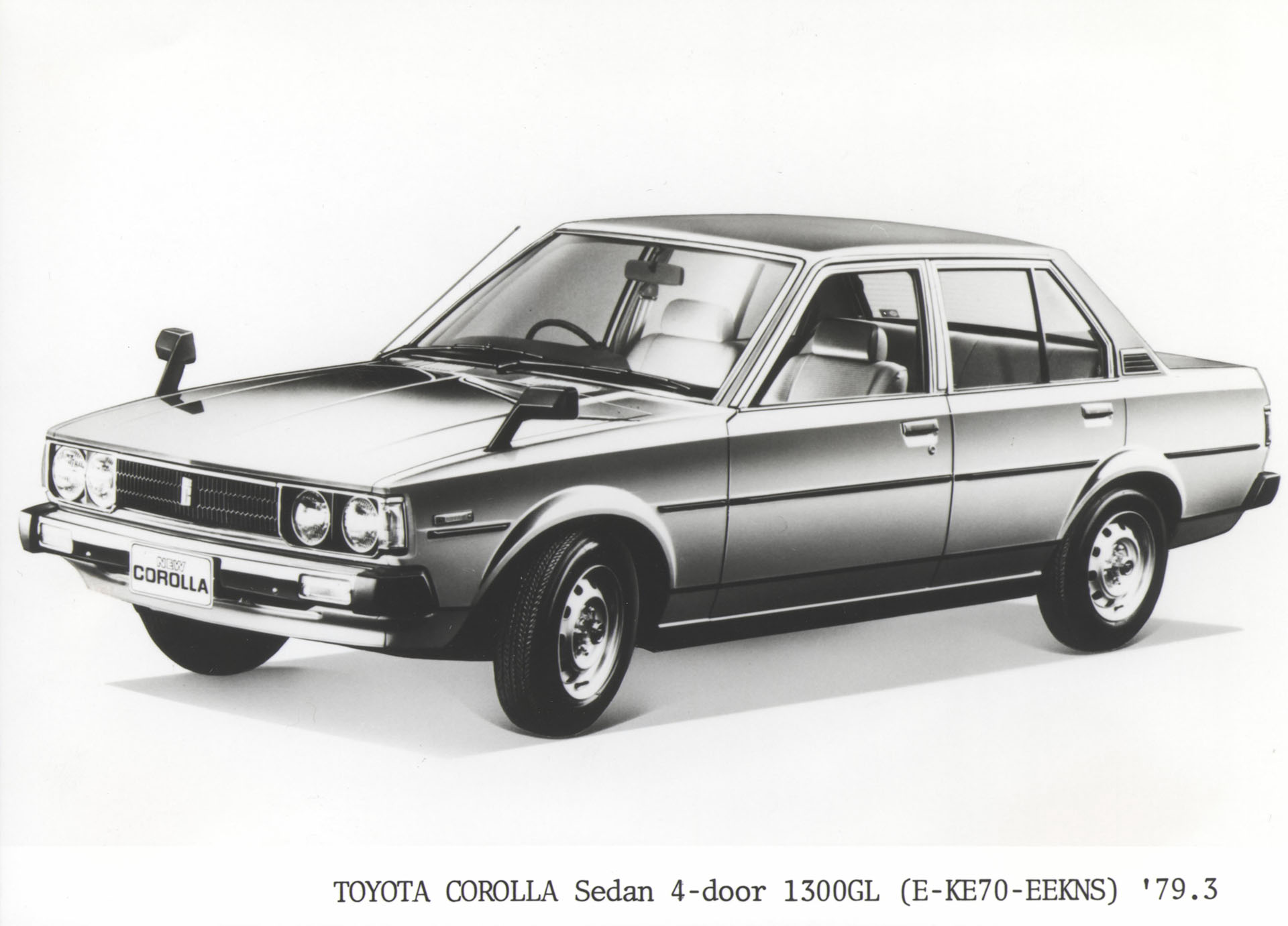 TOYOTA COROLLA Sedan 4-door 1300GL (E-KE70-EEKNS)