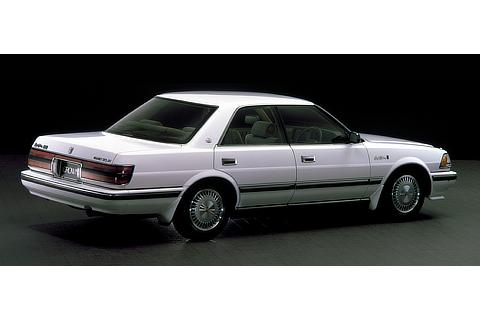 Crown 3.0 Royal Saloon G