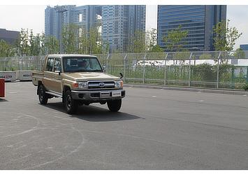 Land Cruiser 70 pickup (Japan commemorative re-release)