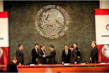 Mexican President, Enrique Peña Nieto with Toyota North America CEO, James Lentz