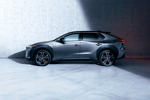 Z (Black x Precious Metal)