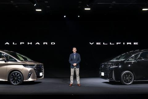 Simon Humphries, Field General Manager, Design Field, Vehicle Development Center, Chief Branding Officer