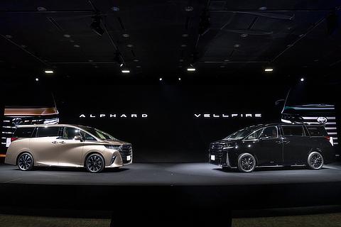 New Alphard / New Vellfire