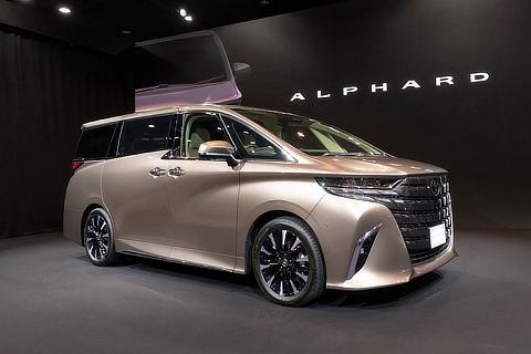 Alphard Executive Lounge (2.5-liter HEV, E-Four)