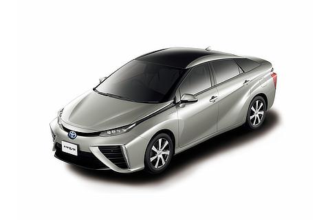 Toyota Mirai fuel cell sedan (Precious Silver two-tone)