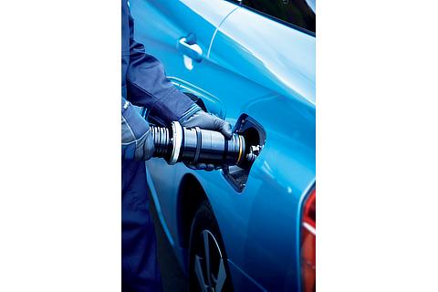 Toyota Mirai fuel cell sedan refueling